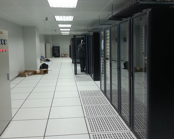 比较越南VPS与其他地区VPS的性价比