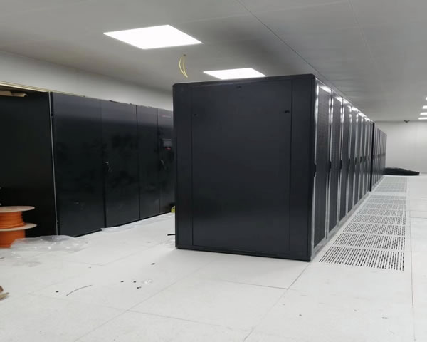 马来西亚VPS服务器的价格与性价比分析