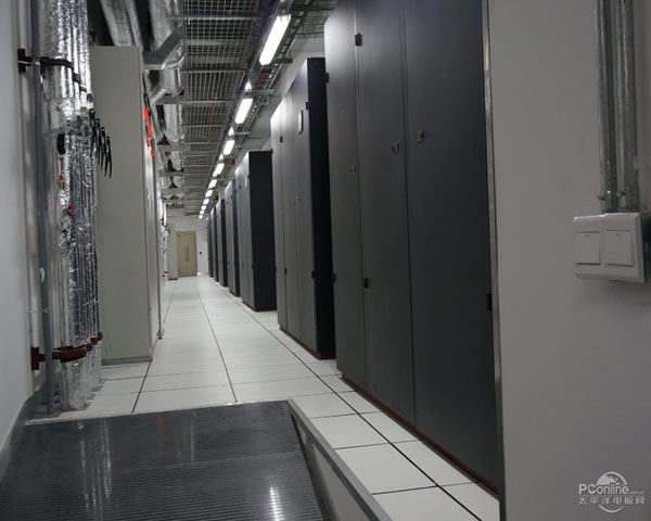 详解美国服务器CN2线路图及其配置方式